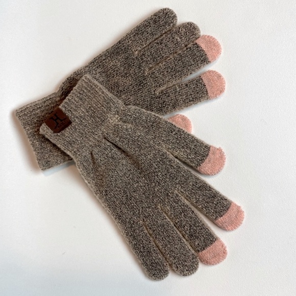 Beige/Pink Winter set - Hat, Gloves and Scarf - Picture 4 of 4